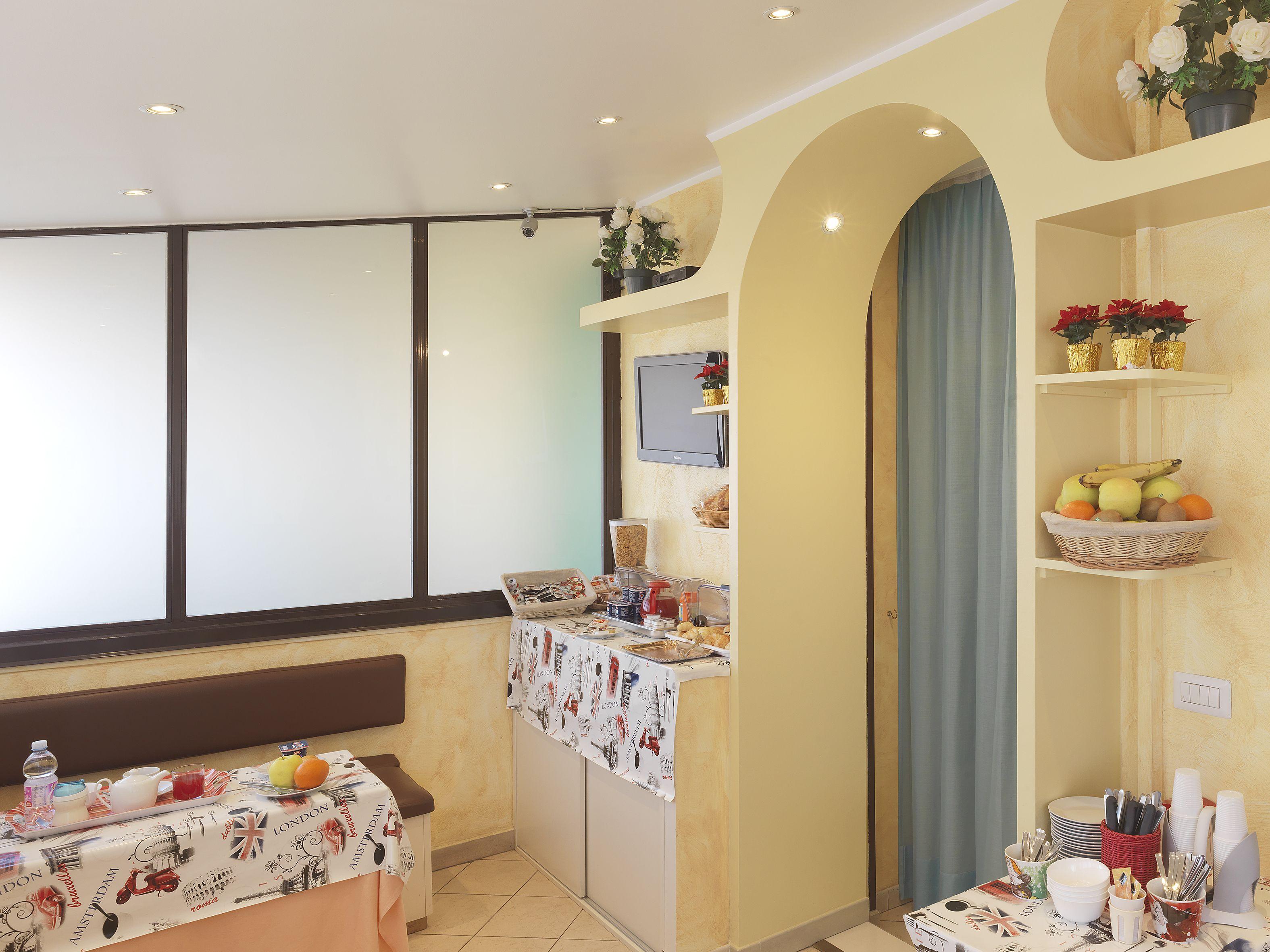 Hotel Arco Romana — Photos 3
